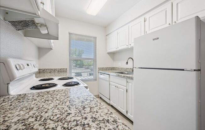 1 bed, 1 bath, 592 sqft, $1,390