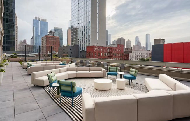 299 W 47 ST