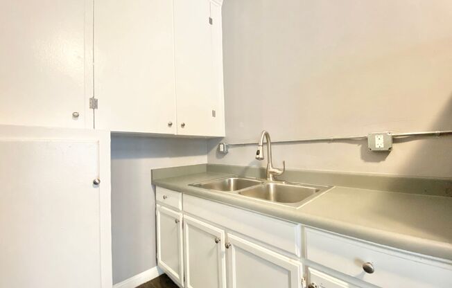 Studio, 1 bath, $1,330, Unit 109