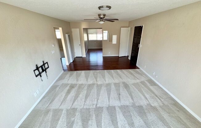 2 beds, 1 bath, $3,000, Unit # 11