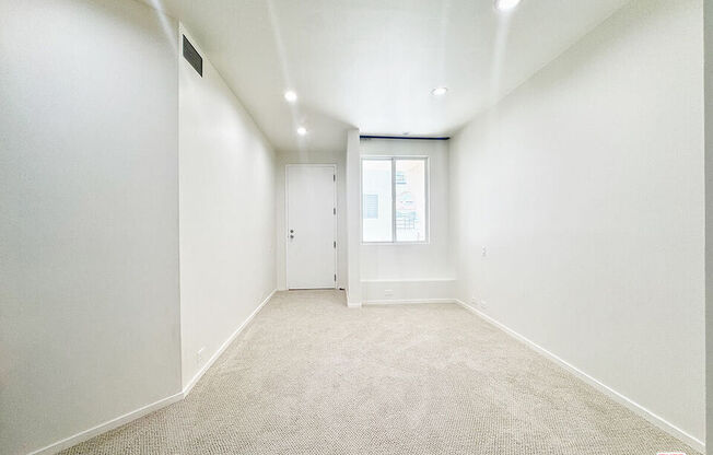 3505 OCEAN FRONT WALK