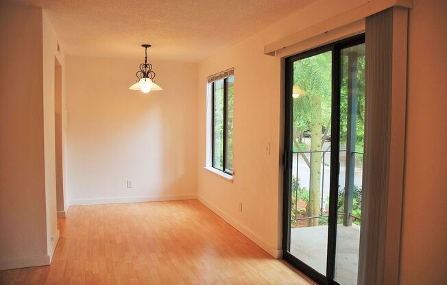1bd/1ba Kirkland Condo
