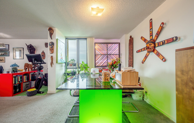 1250 4th St SW