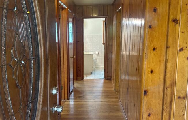 1818 Grant Street (Full Service)