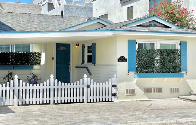 Remodeled Charming 1-Story Bungalow in Hollywood Beach