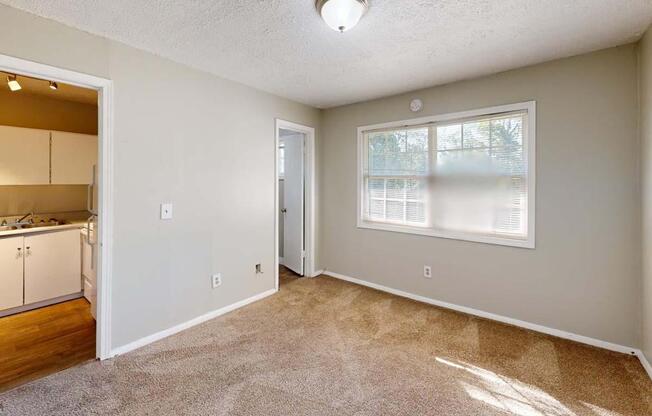 1 bed, 1 bath, 650 sqft, $999