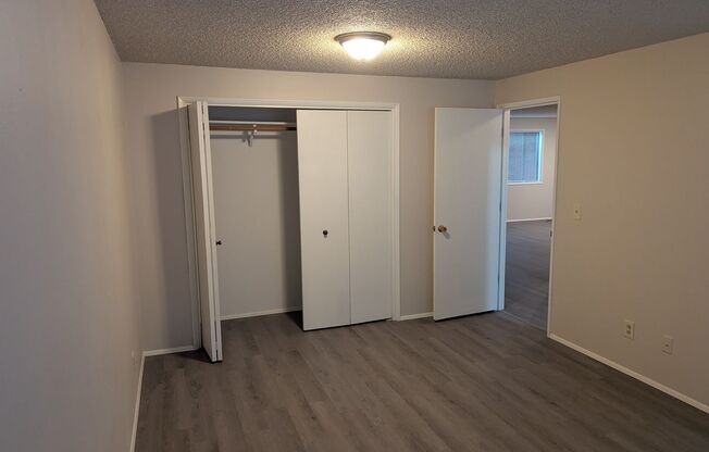 2 beds, 1 bath, 1,050 sqft, $1,595, Unit 2196