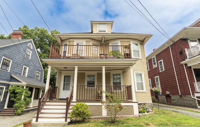 15 CASTLETON ST