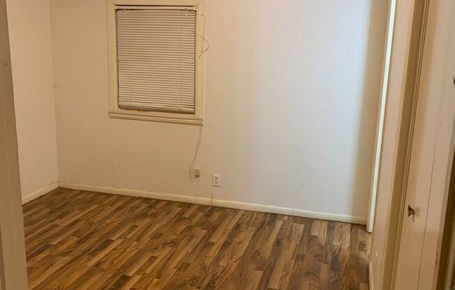 1 bed, 1 bath, $620, Unit APT# 3