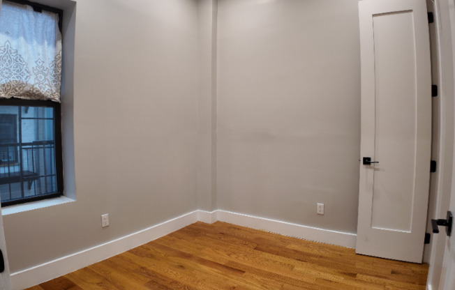 1223 BUSHWICK Avenue