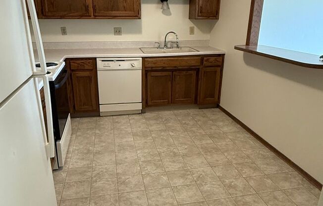2 beds, 2 baths, 1,034 sqft, $1,249, Unit 1901-047
