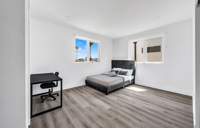 1156 W 38 ST