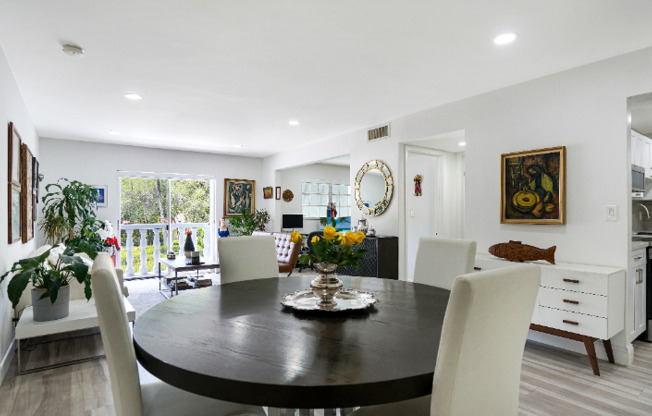 1200 MARIPOSA AVE