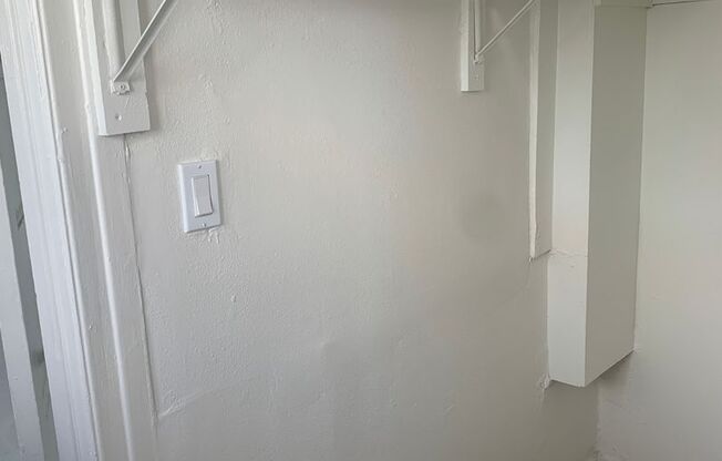 Studio, 1 bath, $1,320, Unit 06