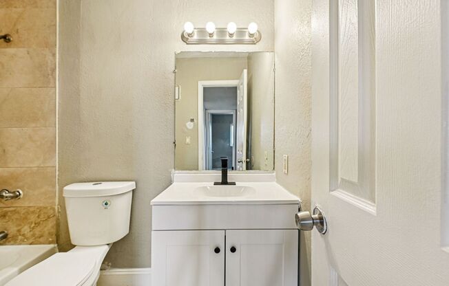 2 beds, 1 bath, 759 sqft, $1,750, Unit 2531-104