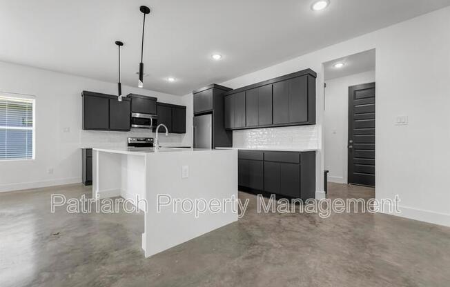 3007 ALPHA WOLF CT