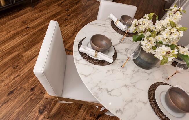 Harbor Cove Apartments Dining Table
