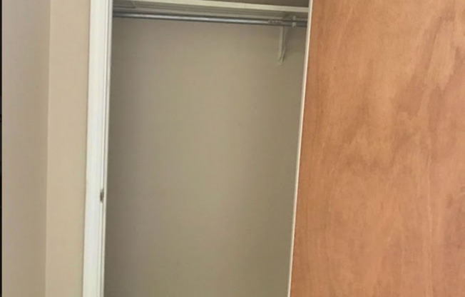 1 bed, 1 bath, 500 sqft, $800, Unit 114