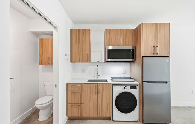 Studio, 1 bath, 330 sqft, $1,699, Unit 102-D