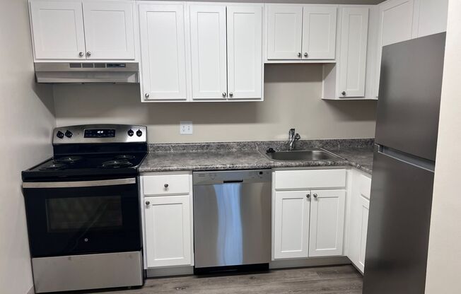 1 bed, 1 bath, 800 sqft, $2,500, Unit 205