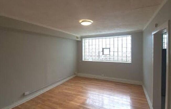 5735 W. Washington Blvd