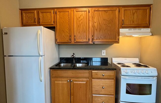 638-642 Snelling Ave South
