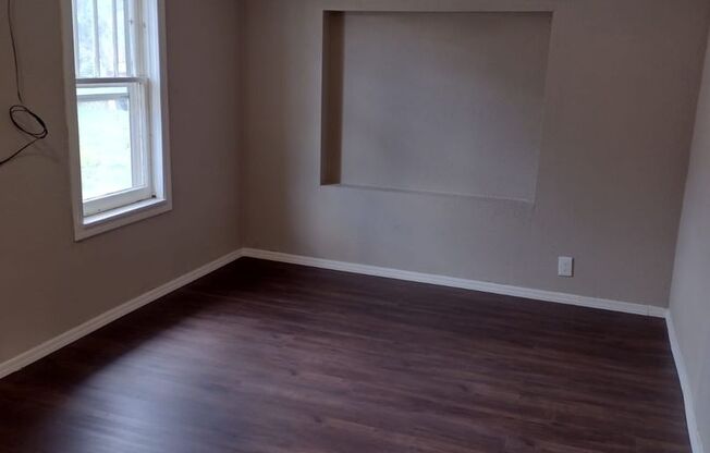 Renovated 2 bed 1.5 bath  home