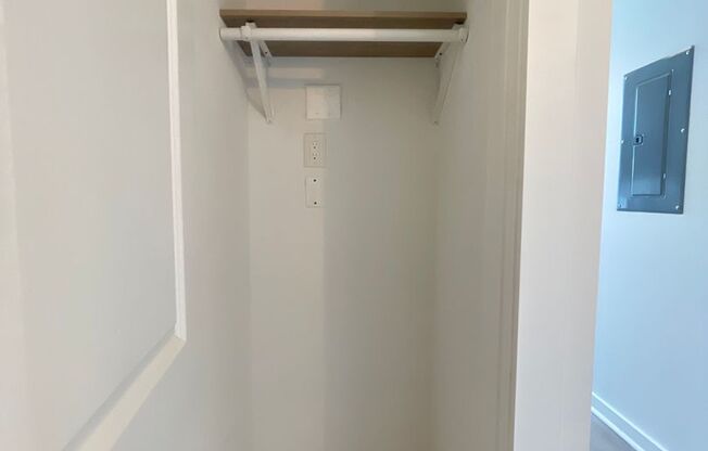 1 bed, 1 bath, 500 sqft, $1,325, Unit Unit 102