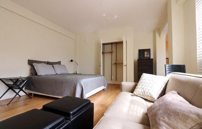 Studio, 1 bath, 487 sqft, $2,225, Unit 202
