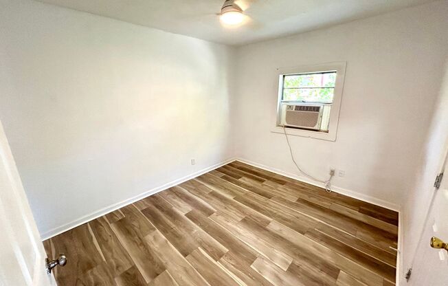 2 beds, 1 bath, $1,199