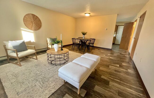 3 beds, 1.5 baths, 1,145 sqft, $1,095, Unit 300-6