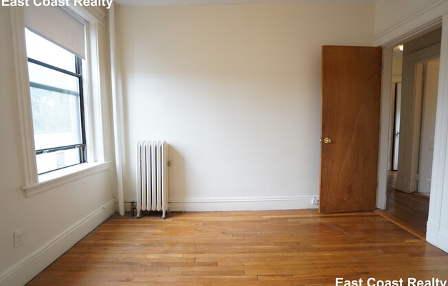 1152 COMMONWEALTH AVE