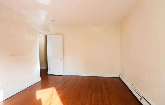 19 Claymoss Rd Apt 2