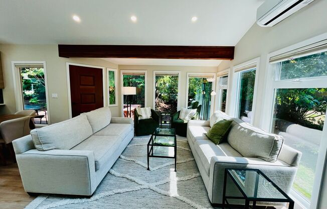 Stylishly Remodeled, 4 Bedroom, Furnished Home on Bainbridge