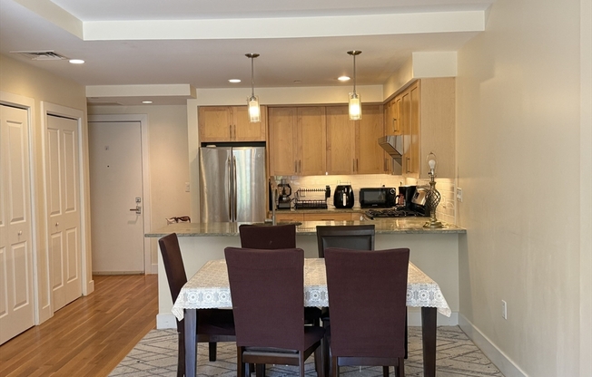 321 Hammond Pond Pkwy