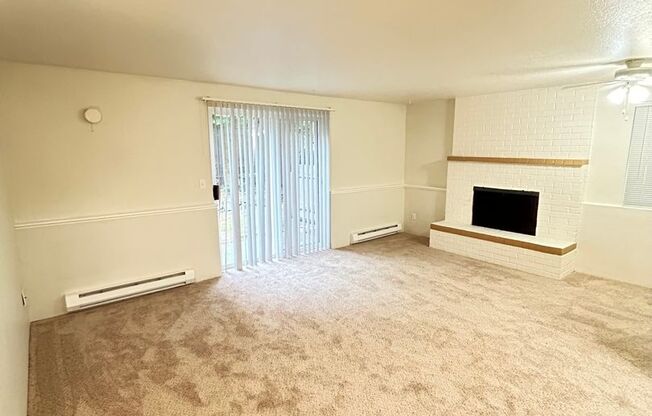 1 bed, 1 bath, 712 sqft, $1,495, Unit C6