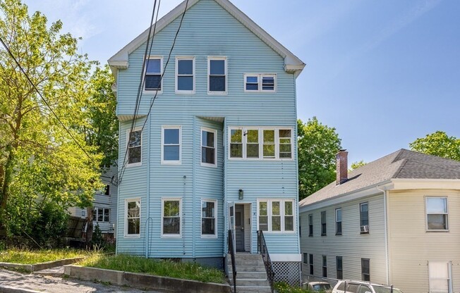 8 DELAWARE ST