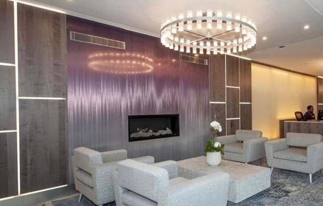 1 bed, 1 bath, 663 sqft, $3,400, Unit 528
