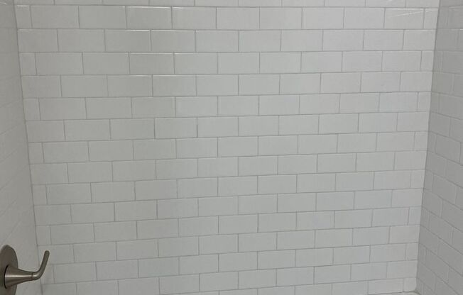 2 beds, 1.5 baths, 850 sqft, $1,850, Unit D04