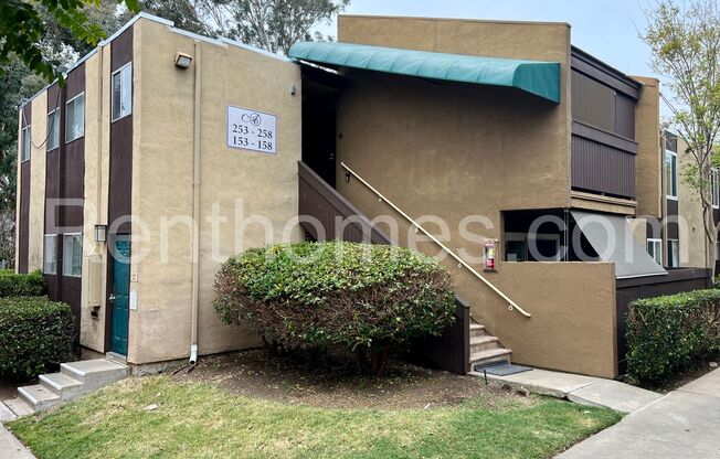 Serra Mesa, 3456 Castle Gln Dr #256, Dual Pane Windows, Granite Coutners, Community Pool, Spa and Fitness.