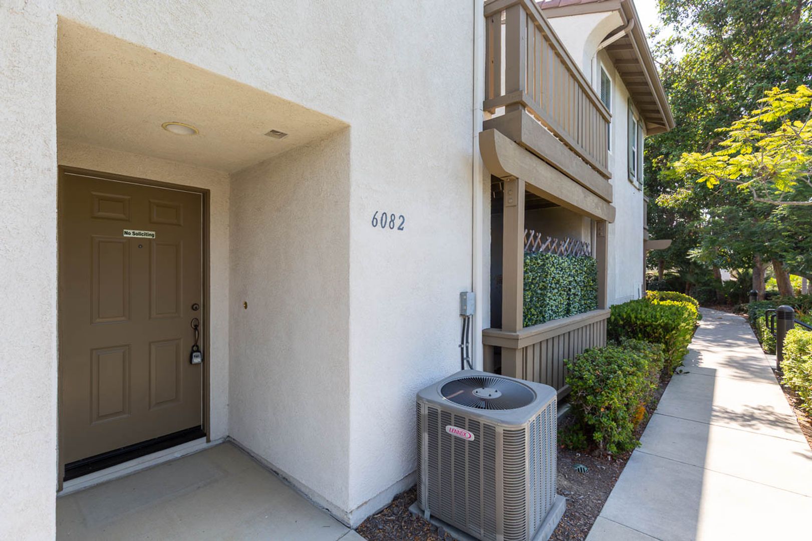 3 Bed, 2 Bath Townhome in Carlsbad