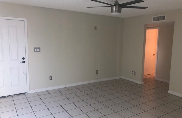 3 beds, 2 baths, $1,825