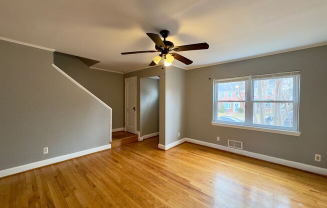 Charming 4 Bedroom/2 Bathroom Townhome in Mid-Govans, MD!