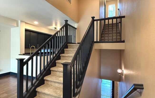 NEW CONSTRUCTION HUGE 1800sf 3BR/3BA 2GR Caballo Hills Townhome Western Views AVAIL NOW