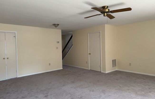 3 beds, 2.5 baths, 1,400 sqft, $3,750, Unit 1