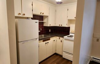 1 bed, 1 bath, 500 sqft, $1,350, Unit 24