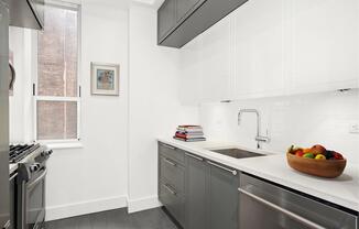 2 beds, 2 baths, $6,650, Unit 526