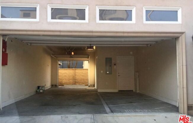 4 beds, 4.5 baths, 2,500 sqft, $13,500, Unit 1