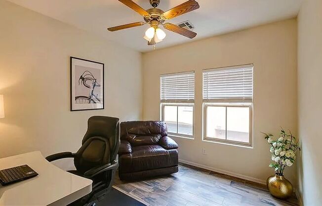 4 beds, 3 baths, $3,220, Unit # 129