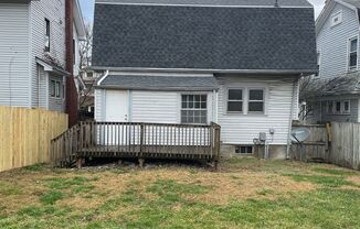 3 beds, 1 bath, $1,100